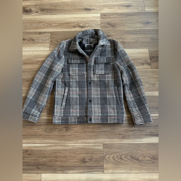 V. I. P. Collection mens wool blend plaid jacket size small NWT - Picture 3 of 6